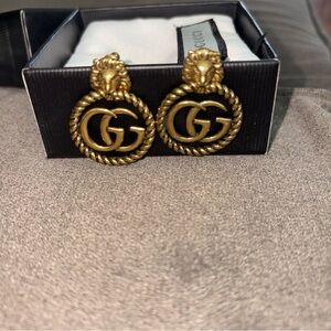 Gucci Gold lionhead vintage earrings